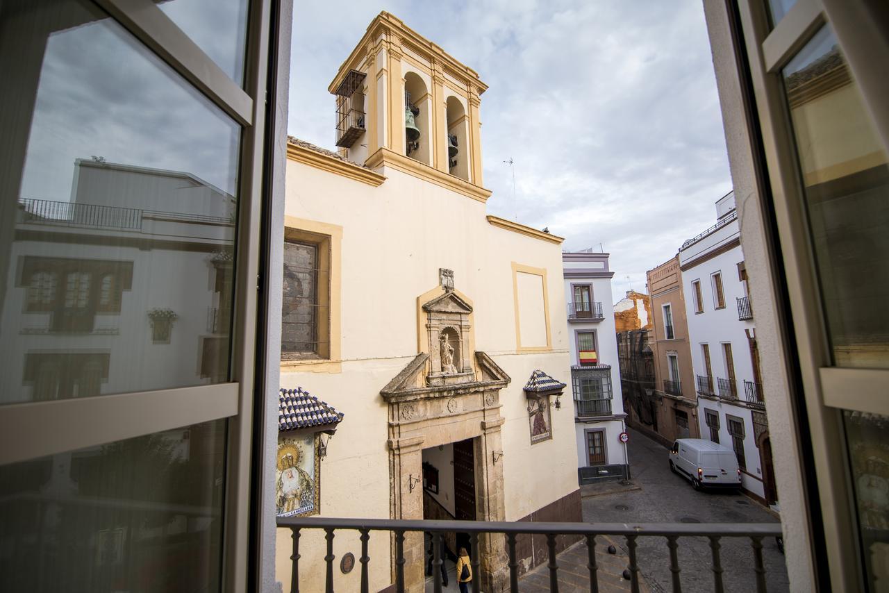 Petit Palace Santa Cruz Sevilla Bagian luar foto